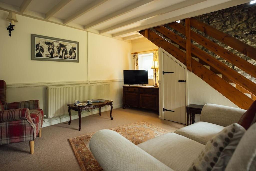 Dairy Cottage At Scolton Cottages - Indoor Pool Haverfordwest Esterno foto